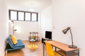 Split level Studio Apartment in Camden